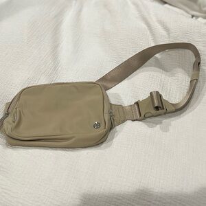 Lululemon tan – camel Crossbody/belt bag
